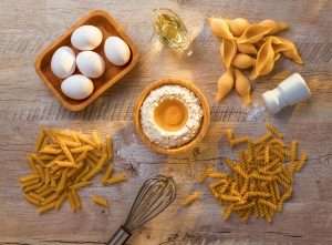 Scopri di più sull'articolo Sognare pasta: significato e interpretazioni nei sogni